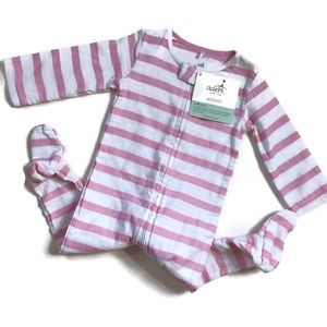 Aden by Aden + Anais Long Sleeved Zip Onesie